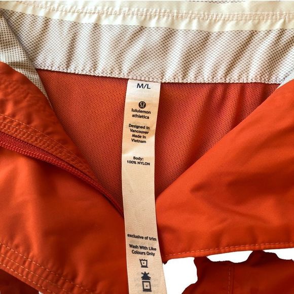 Lululemon Athletica Rain Jacket with Hood and reflective strips - Picture 15 of 16